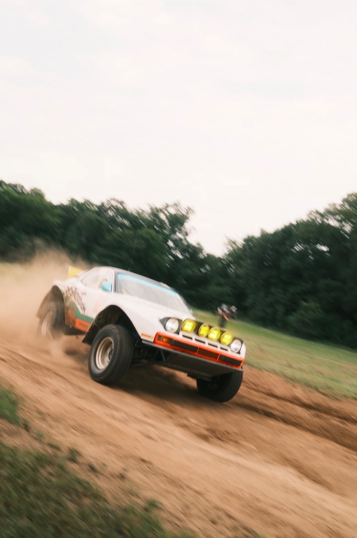 Rally Porsche cornering at speed